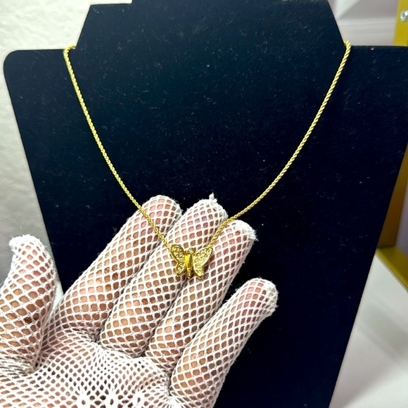 Authentic Cristian Dior Gold plated Butterfly Pendant vintage Necklace - Picture 6 of 15